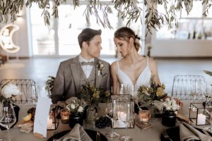 Moderne Tischdekoration Hochzeit